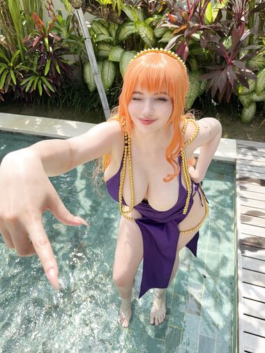 Alina Becker Purple Dress Set Leaks (5 Photos)