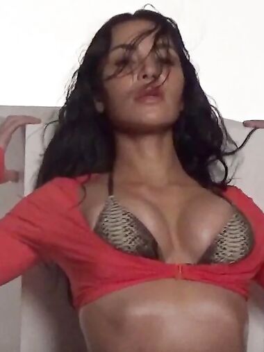 Kim Kardashian Latest Photoshoot (10 Photos)