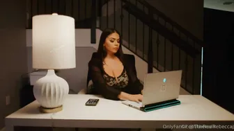Sm00ches Secretary Use Fuck Machine OnlyFans Video Leaked