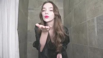 Selti Livestream in Shower 27 April 2024