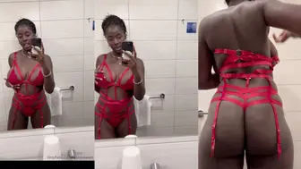 Sophiaa.wwest Bathroom Strip OnlyFans Video Leaked