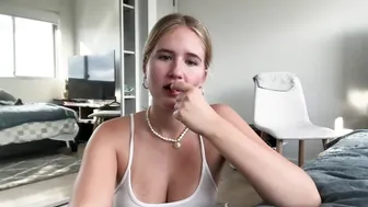 Itsssosierra Hand Bra OnlyFans Video Leaked