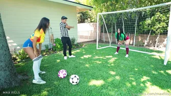 Violet Myers & Hailey Rose Nude Sextape Porn Video Leaked