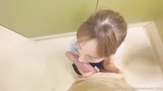 Snow Bunni Elevator Sextape Video Leaked