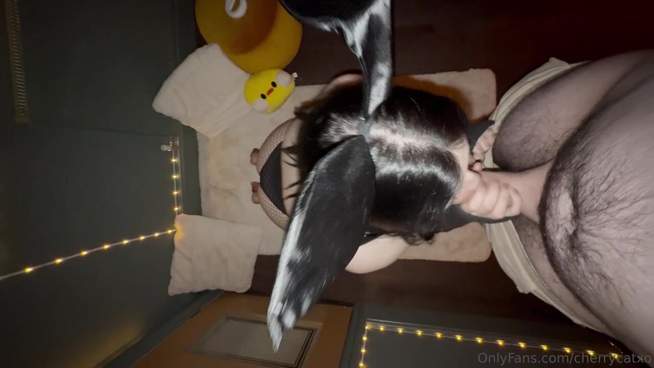 Cherrycatxo Blowjob OnlyFans Video Leaked