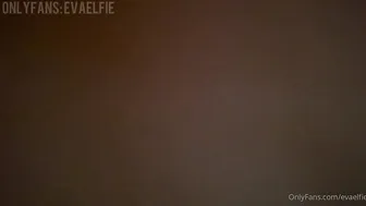 Eva Elfie Nude Footjob Sextape OnlyFans Video Leaked