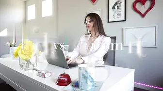 Alexa Pearl Boss Blowjob & TItty Fuck OnlyFans Video Leaked