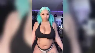 Milkmamijas Tits Bouncing & Play OnlyFans Video Leaked