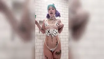 Charleygrayyy Stripping Milk Seduction Video Leaked