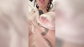 Allimoonaxxx Onlyfans Soapy Boob Tease Video Leaked