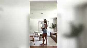 Kinsey Wolanski OF Strip To Lingerie Video Leaked