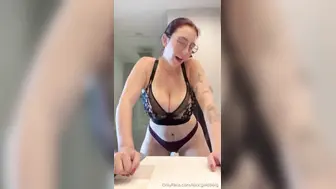Lexicgoldberg Nude Single Mom Life Video Leaked