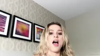 TaviaTheVix Onlyfans Foot Job POV Sex Tape Video Leaked