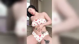 Vlad_o_chka_ Onlyfans Humping Lingerie Video Leaked