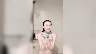 Megan Guthrie Aka Megnut Nude Shower Time Wet Seduction Video Leaked