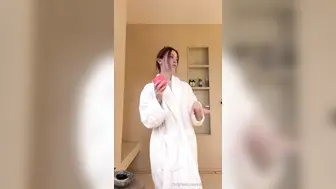 Dainty Wilder Onlyfans Strip Naked Self Care Seduction Video Leaked