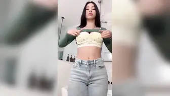 Aishah Sofey Strips To Lingerie Onlyfans Selfie Video Leaked