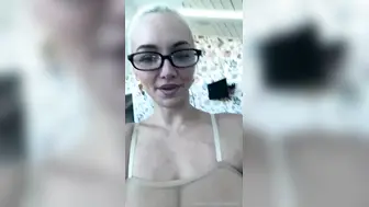 Lindsey Pelas Topless Bath Journey Vlog Onlyfans Livestream Leaked