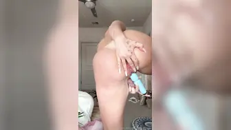 Lily Monroe Squirts After Dildo Play Onlyfans Naked Selfie Leaked