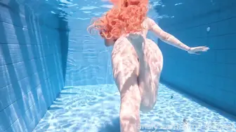 Alina Becker Nude Swimming Under Water Sexy Video Leaked