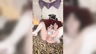 Caxxide Strips Naked And Masturbates With Sex Toys On Her Bed Onlyfans Leak