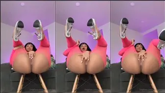 Urbabydollxo Masturbating With Her Fingers Onlyfans Video Leaked
