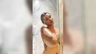 Jackiebabigirl Naked Bath Seduction n Pussy Rub Onlyfans Video Leaked