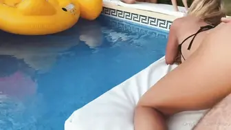 Leolulu Onlyfans BGG Naked Threesome Poolside Fuck Tape Leaked