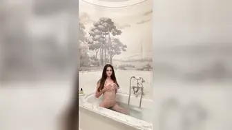 Megnut Flaunts Her Sexy Naked Body While Teasing In A Tub Onlyfans Video Leaked