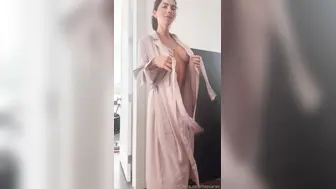 Aspen Rae Aka Nepsarae Onlyfans Naked Strip Seduction Selfie Video Leaked