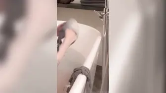 Milkgore Strips Naked While Teasing In Bath Tub Onlyfans Selfie Video Leaked