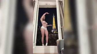 Megmariiee Aka Megan Mccarthy Topless Dance n Tease Onlyfans Selfie Leaked