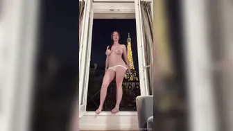 Megmariiee Aka Megan Mccarthy Topless Dance n Tease Onlyfans Selfie Leaked