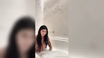 Mia Khalifa Onlyfans Full Naked Shower Tease Solo Video Leaked