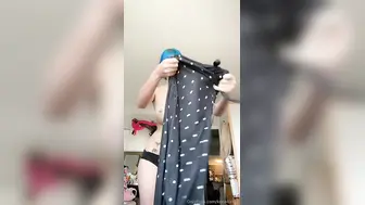 Julia.neis Aka Kenalialuv Topless Dressing Up Multiple Outfits Onlyfans Selfie Leaked