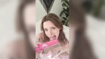 Nataliexking Onlyfans Dildo Seduction Horny & Topless Pussy Rub Selfie Video Leaked