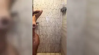 Victoryaxo X Graciebon Nude Lesbian Big Ass GG Bath Collab Video Leaked