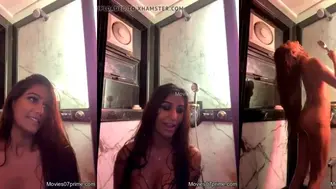POONAM PANDEY LIVESTREAM SHOWER