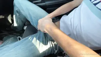 Alaska Zade Onlyfans Handjob To Boyfriend Inside Car While On Trip BG Sex Video Leaked