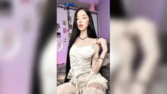 Mia_Goth Enjoys A Solo Session With Her Dildo