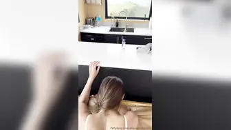Ella Alexandra Receives A Cumshot After Being Fucked In The Kitchen Sextape Video lea