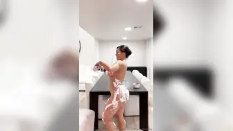 DaphneJoy Onlyfans Naked Strip Seducing With Cream All Over Her Body Leaked Video