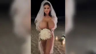 Wendy Fiore Topless Bride At Beach Wedding Bounces Her Big Boobs Onlyfans Video Leaked