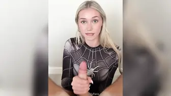 Barbellinaa Blows A BWC In Her Spidey Suit full Exclusive video viral