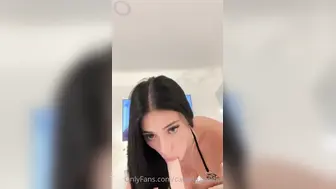 Camilla Araujo Masturbates Deep Pussy Using Pink Dildo Onlyfans Viral Video