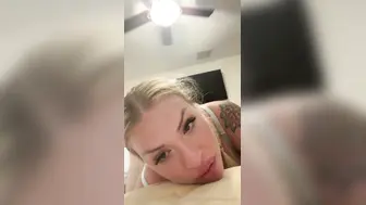 Becky Crocker Strips To Lingerie & Fucks Herself With Dildo Onlyfans Selfie Video Leaked
