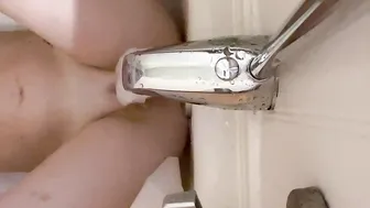 Noarmsgirl Nude Faucet Masturbation OnlyFans Video Leaked