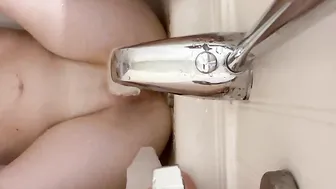 Noarmsgirl Nude Faucet Masturbation OnlyFans Video Leaked