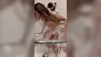 Emarrb Nude GGG Soapy Shower OnlyFans Video Leaked