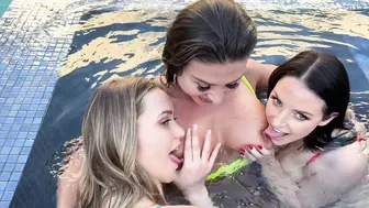 Mia Malkova Angela White Sophie Dee Francia James Nude Jacuzzi